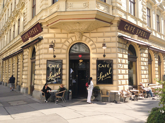 cafe imperial wien 1.