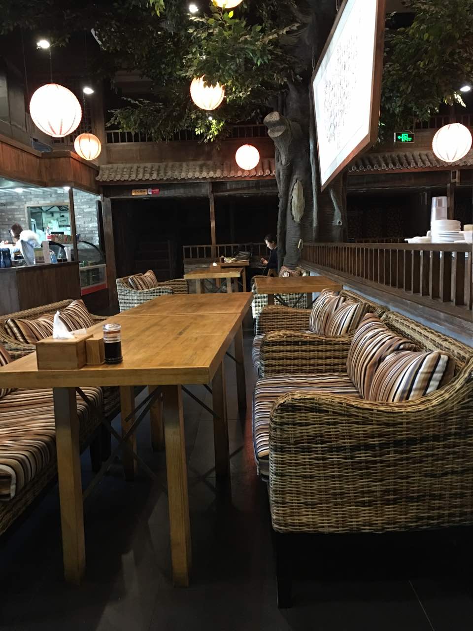 北京半亩园(双榆树店)好吃吗,半亩园(双榆树店)味道怎么样,环境/服务