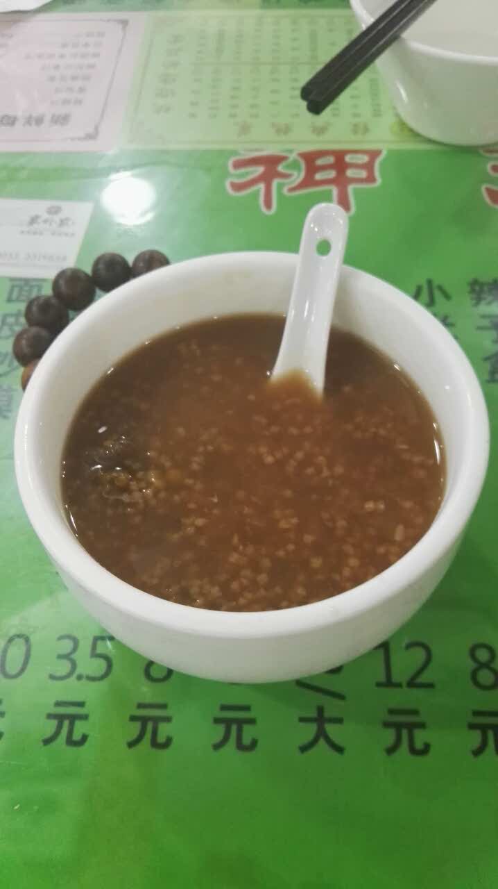 面很地道,小米粥也好喝,挺不错的,推荐!