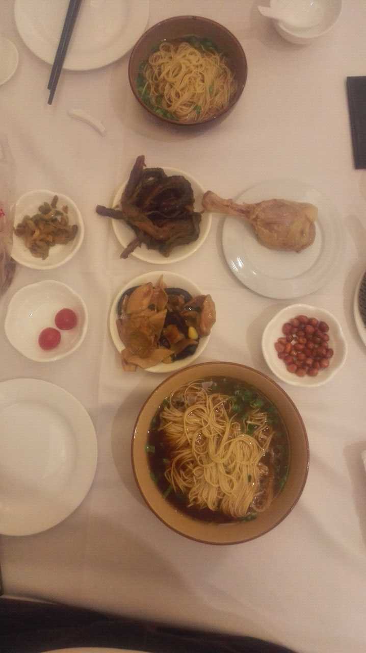 胥香自助餐厅美食餐厅,奥灶面 第一次听这个名字,汤