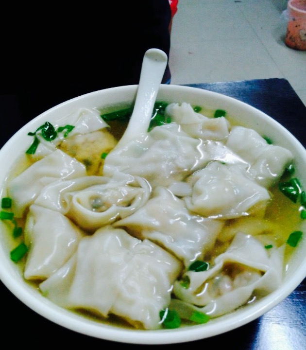 白水洋扁食 直线距离 100m