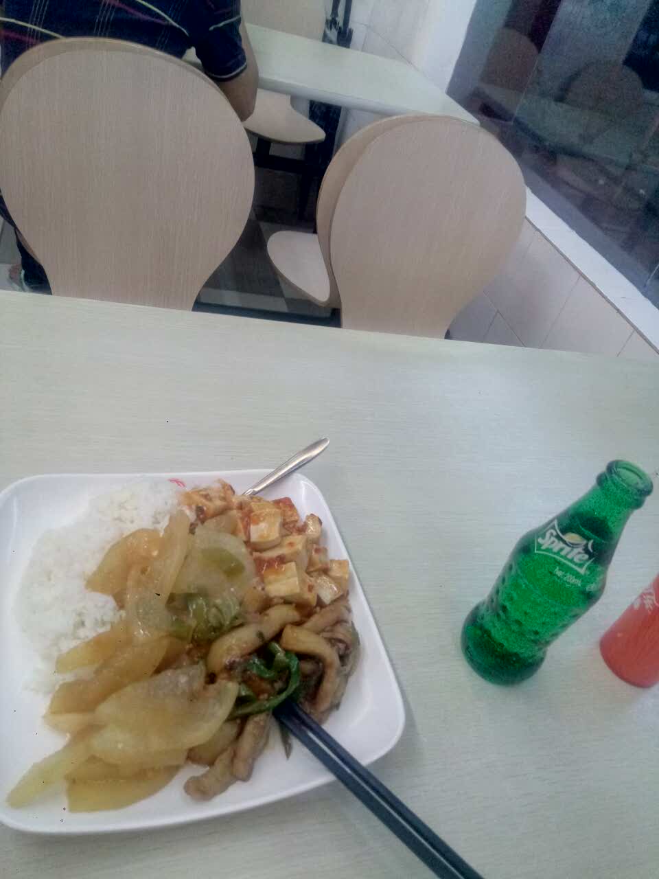 2023龙辉自选快餐(第二分店)美食餐厅,整体还算可以,饭菜也蛮适合.