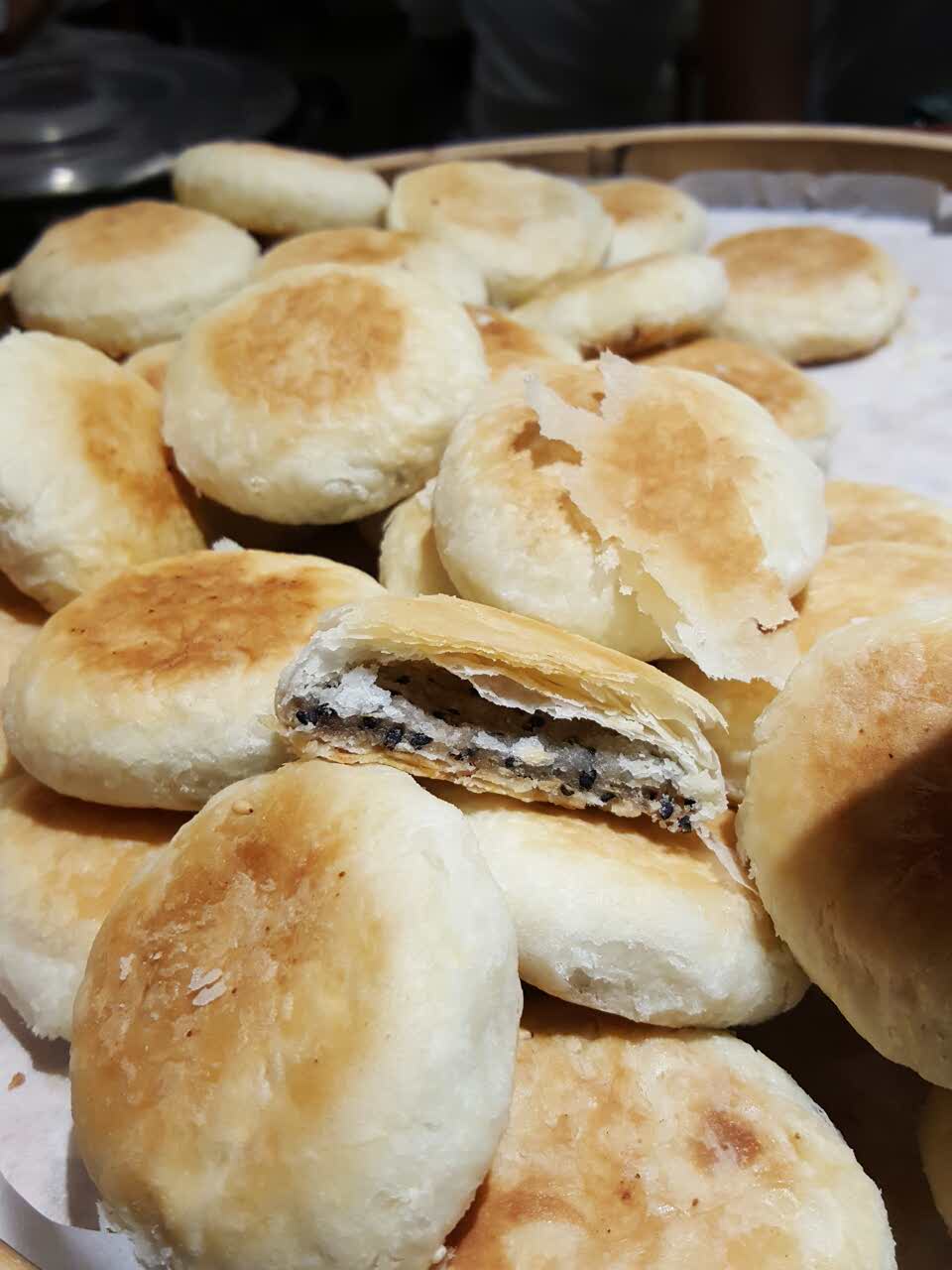 2022矮子馅饼(温岭银泰店)美食餐厅,特别好吃,中秋节送礼,外酥.