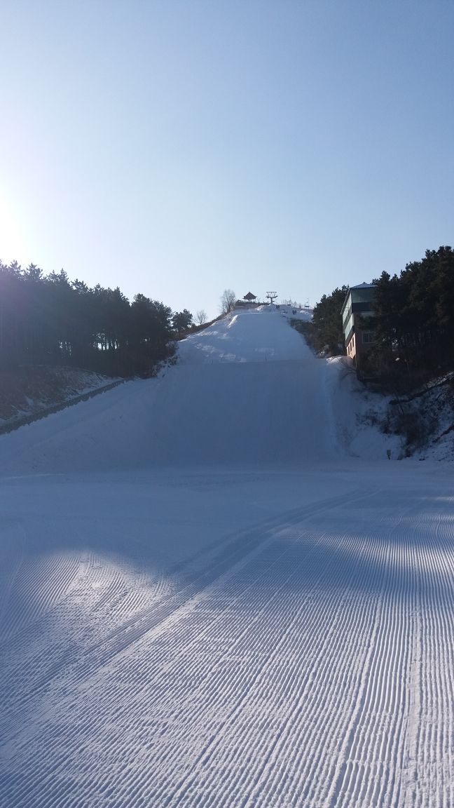 白清寨滑雪场
