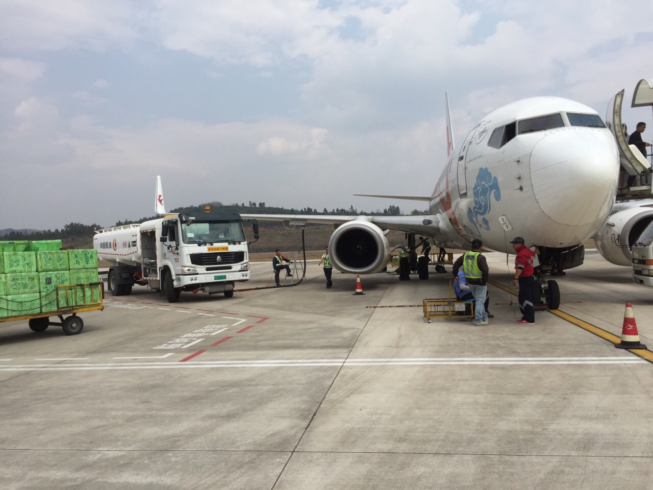 从唧方面理解,从哪个角度来看都非常干净,卫生,包括汉中城固机场在内