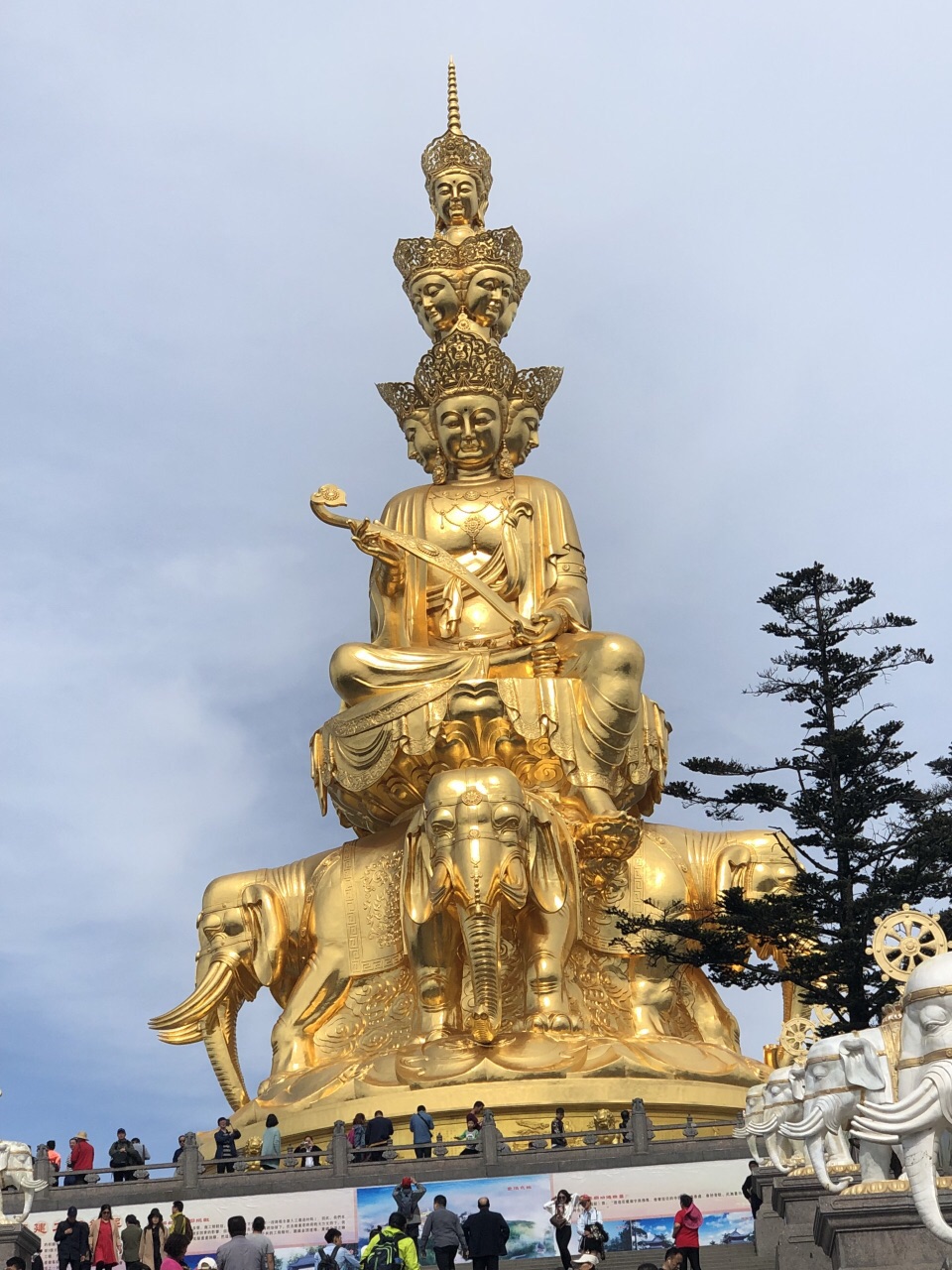 峨眉山 金頂 樂山大佛一日遊【聖誕特惠船遊大佛暢玩金頂品嚐地道小吃