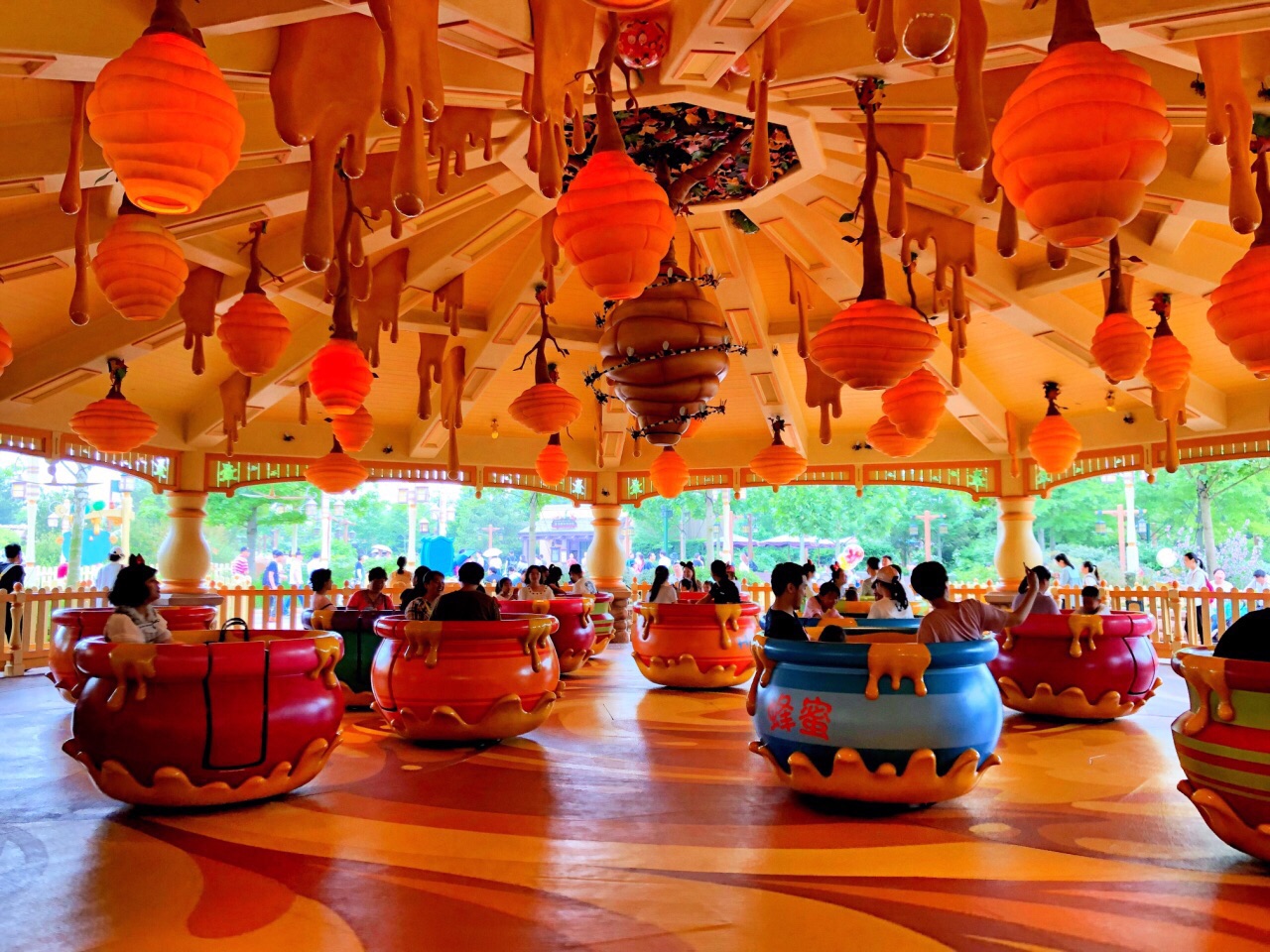 迪士尼度假区旋转疯蜜罐攻略,迪士尼度假区旋转疯蜜罐门票/游玩攻略