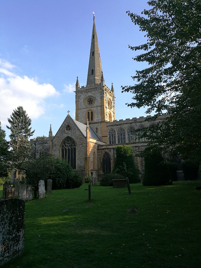 莎士比亚的坟墓shakespeares grave