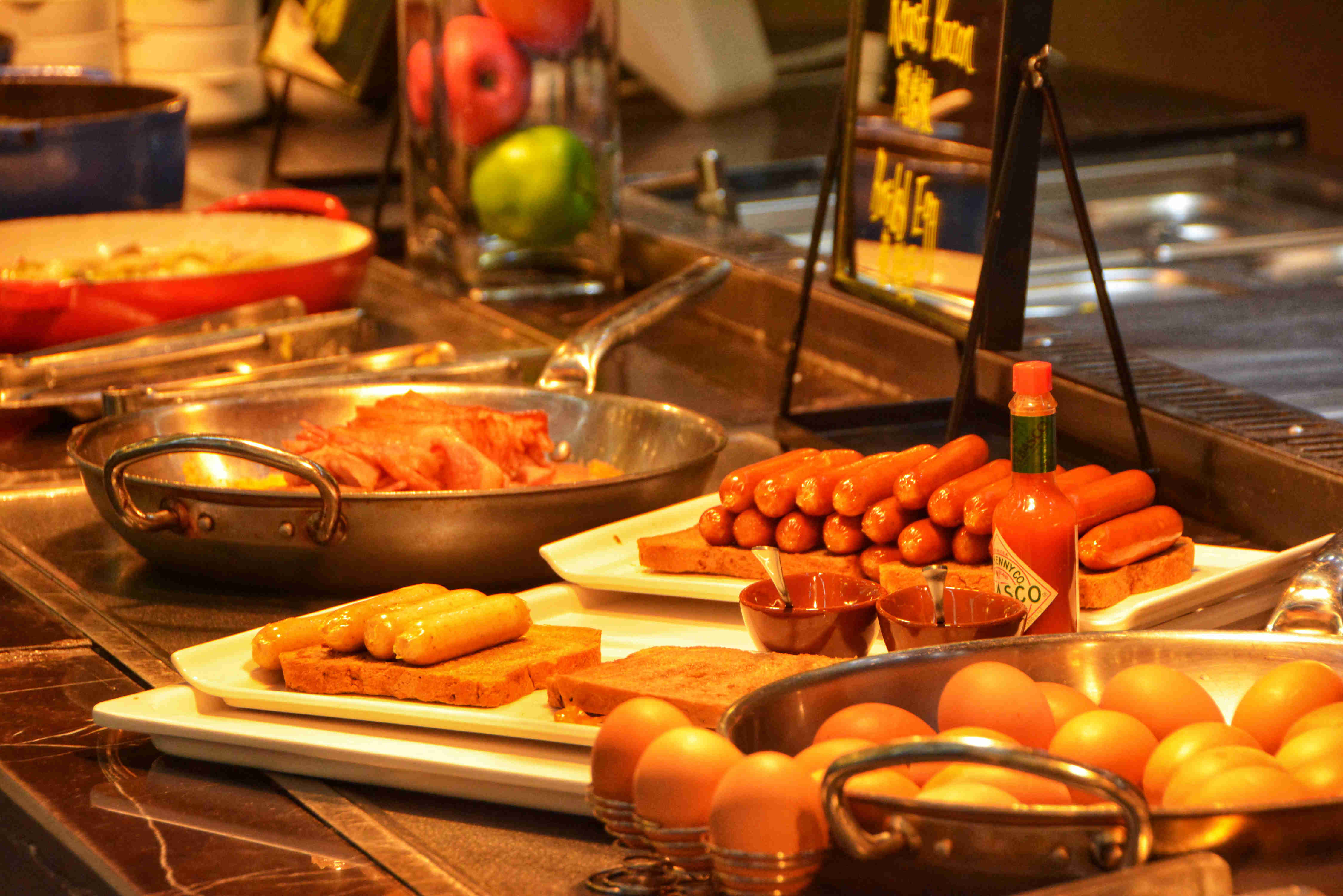 通常酒店早餐的面条都做得很一般但这里的重庆小面出乎我意料的美味