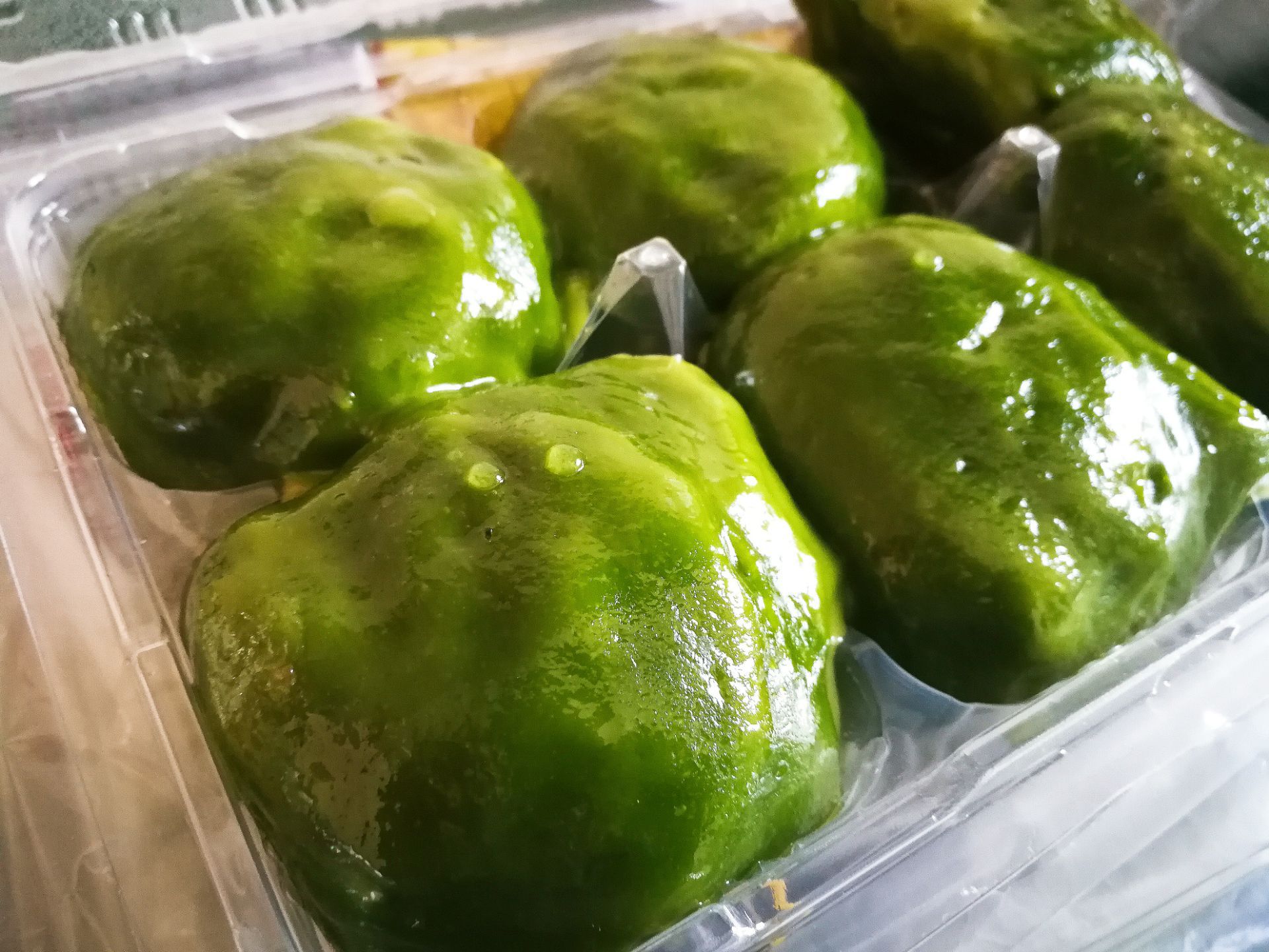 王家沙的马兰头青团一直是最爱不想吃甜的就想到王家沙马兰头了还没到