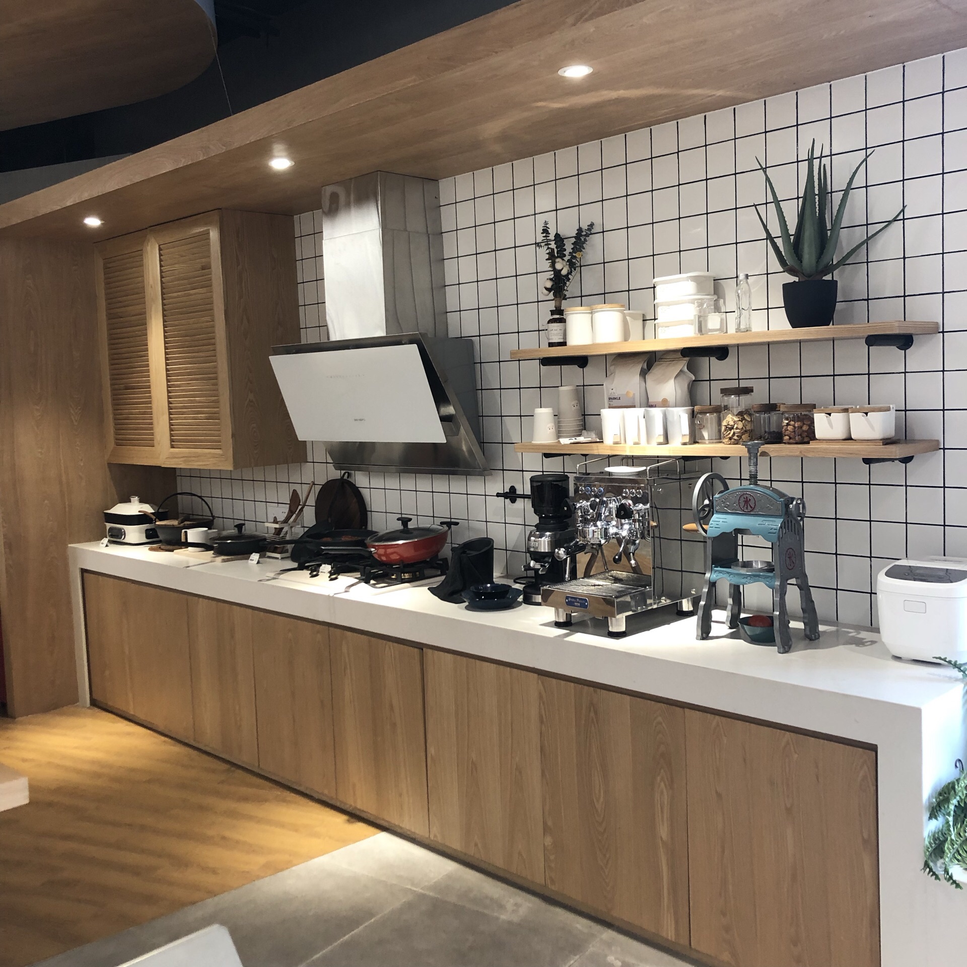 2014年第一次看到日食记的视频,暑期还仿照情人节特辑,做了个视频~ 来