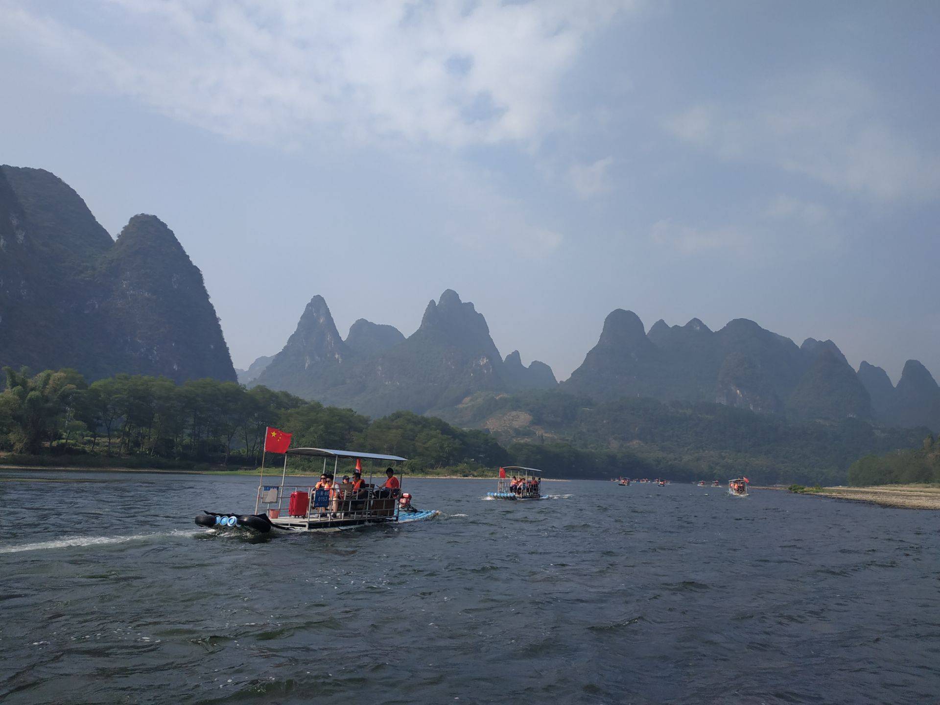【携程攻略】阳朔杨堤—九马画山漓江竹筏漂流景点,泛舟漓江之上,确实