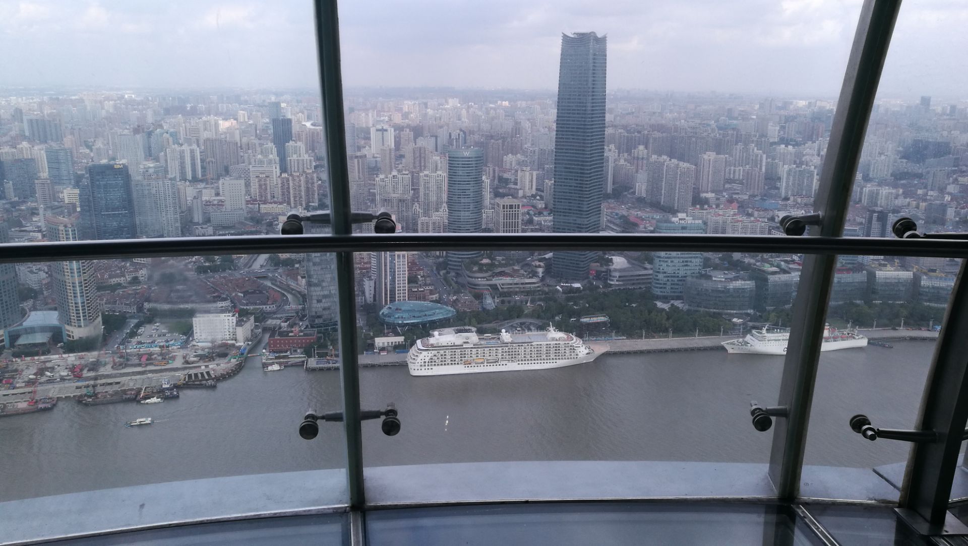 上海东方明珠259米全透明悬空观光廊好玩吗,上海东方明珠259米全透明
