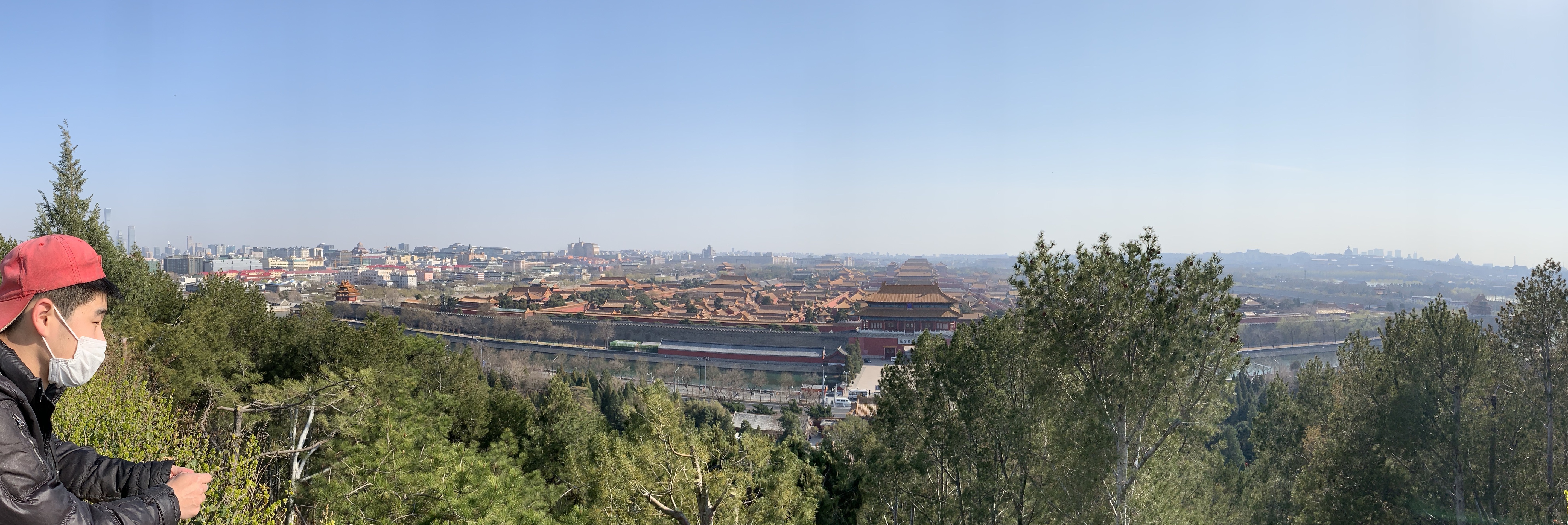 景山公園最近已經重新開放 這裡作為北京市內很好的觀景臺 