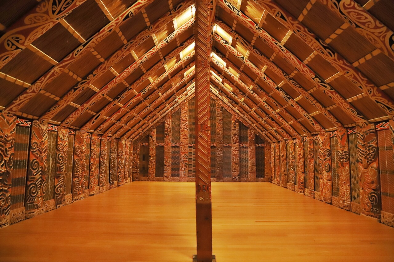 奥克兰博物馆在离city大约15min车程之外,共有三层