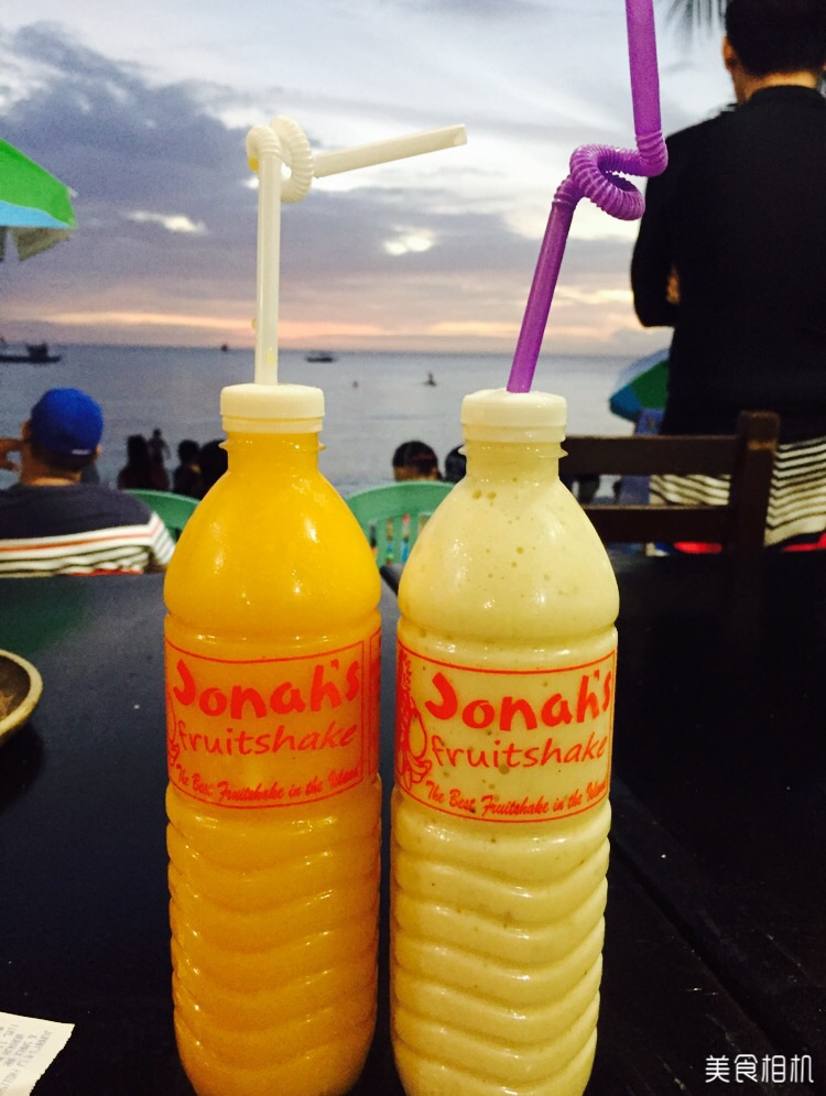 jonahs fruit shake & snack bar