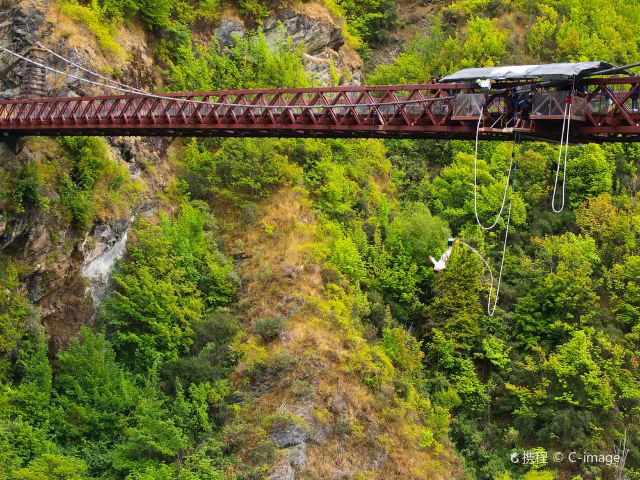 AJ Hackett卡瓦劳大桥蹦极中心