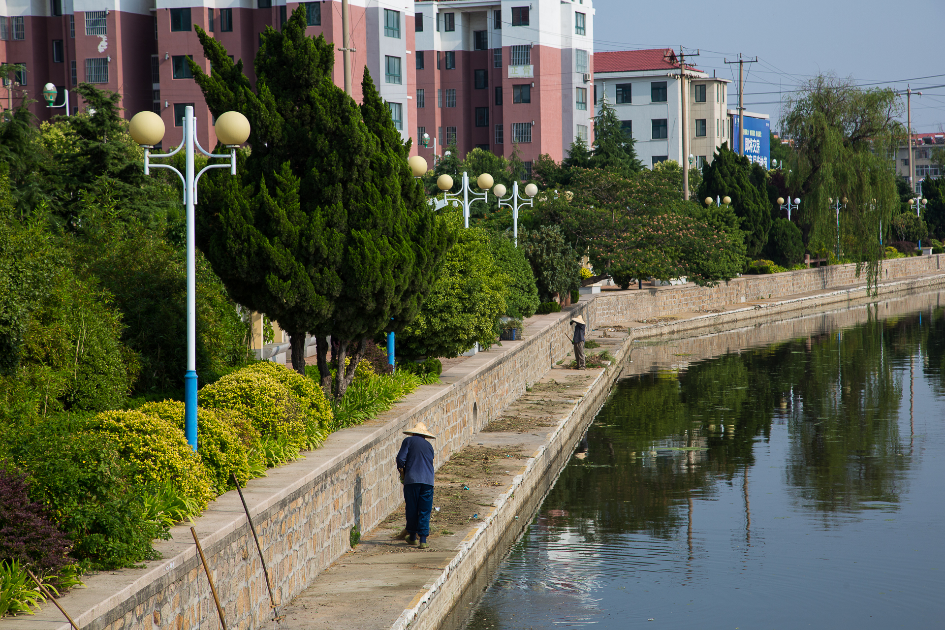 莱州河滨公园位于市区西侧莱州市南阳河西路附近市区段河道南北流向