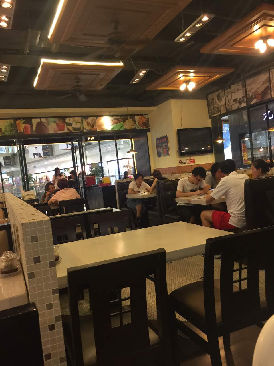 九龙冰室茶餐厅(中山公园店)