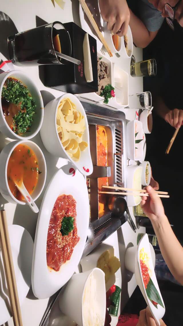 2023海底捞火锅(解放路店)美食餐厅,人特别多,服务特别好,在老.