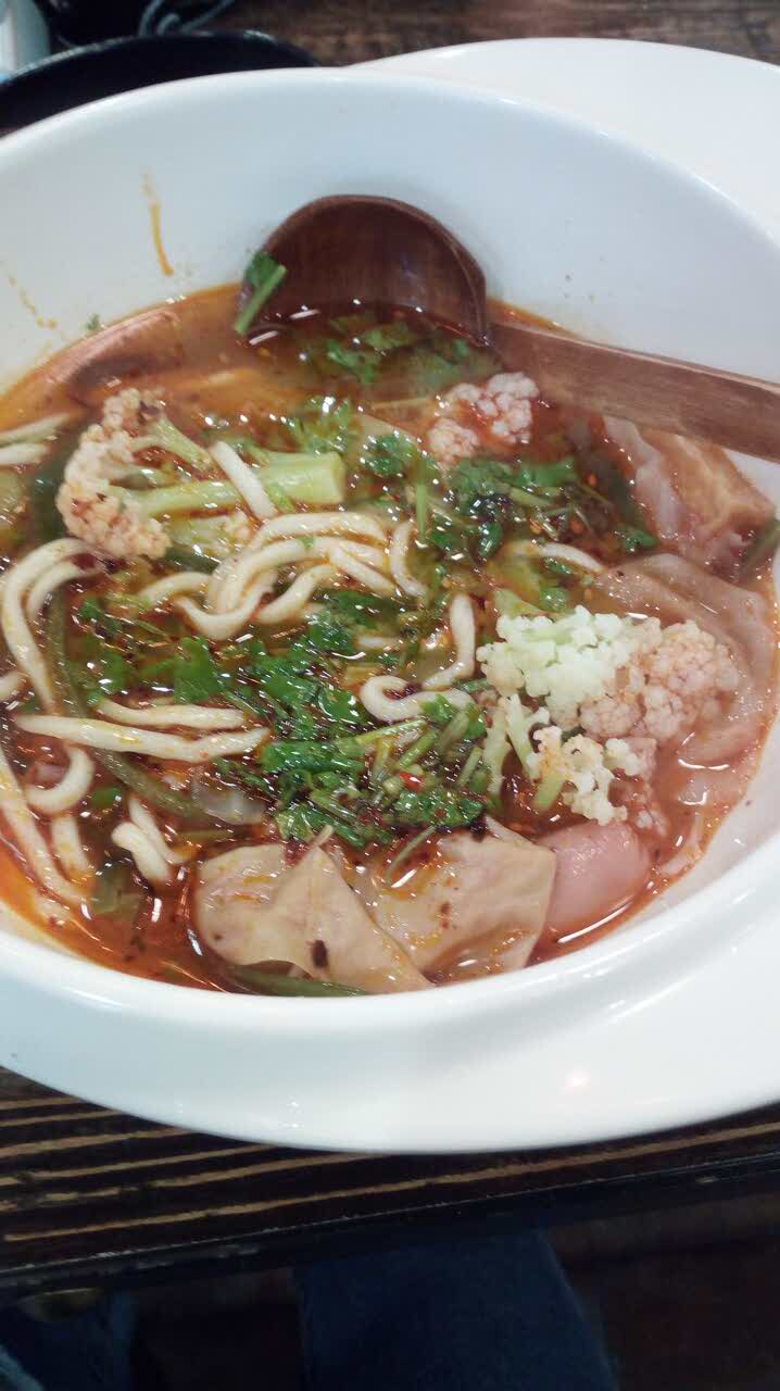 老街骨汤麻辣烫·拌(新百国贸店)