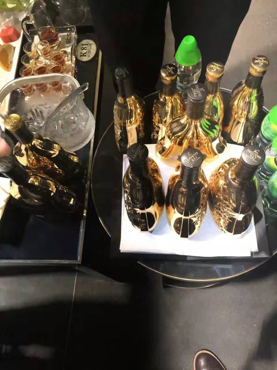 sos酒吧(黄龙路店)