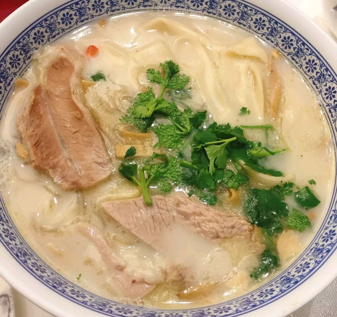 2023谷香晴养生烩面美食餐厅,但吃的时候有点凉了,有点影.