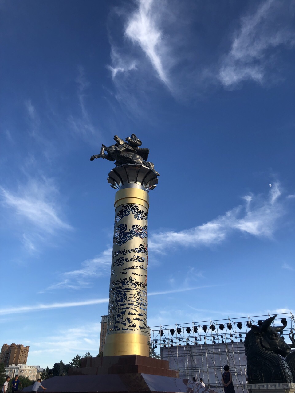阜新成吉思汗广场图片