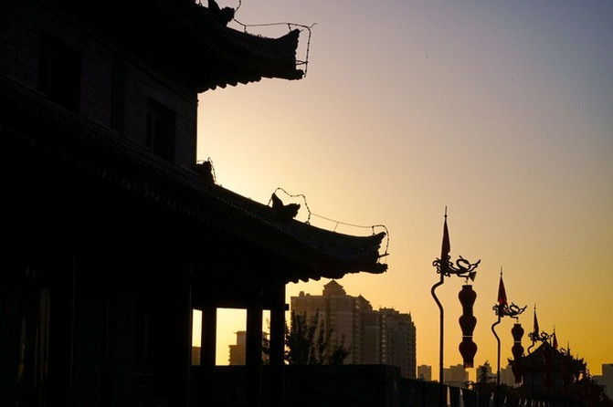 十三朝古都之地 100l0y000000m029o1BAE_R_671_10000_Q90.jpg?proc=autoorient&proc=autoorient