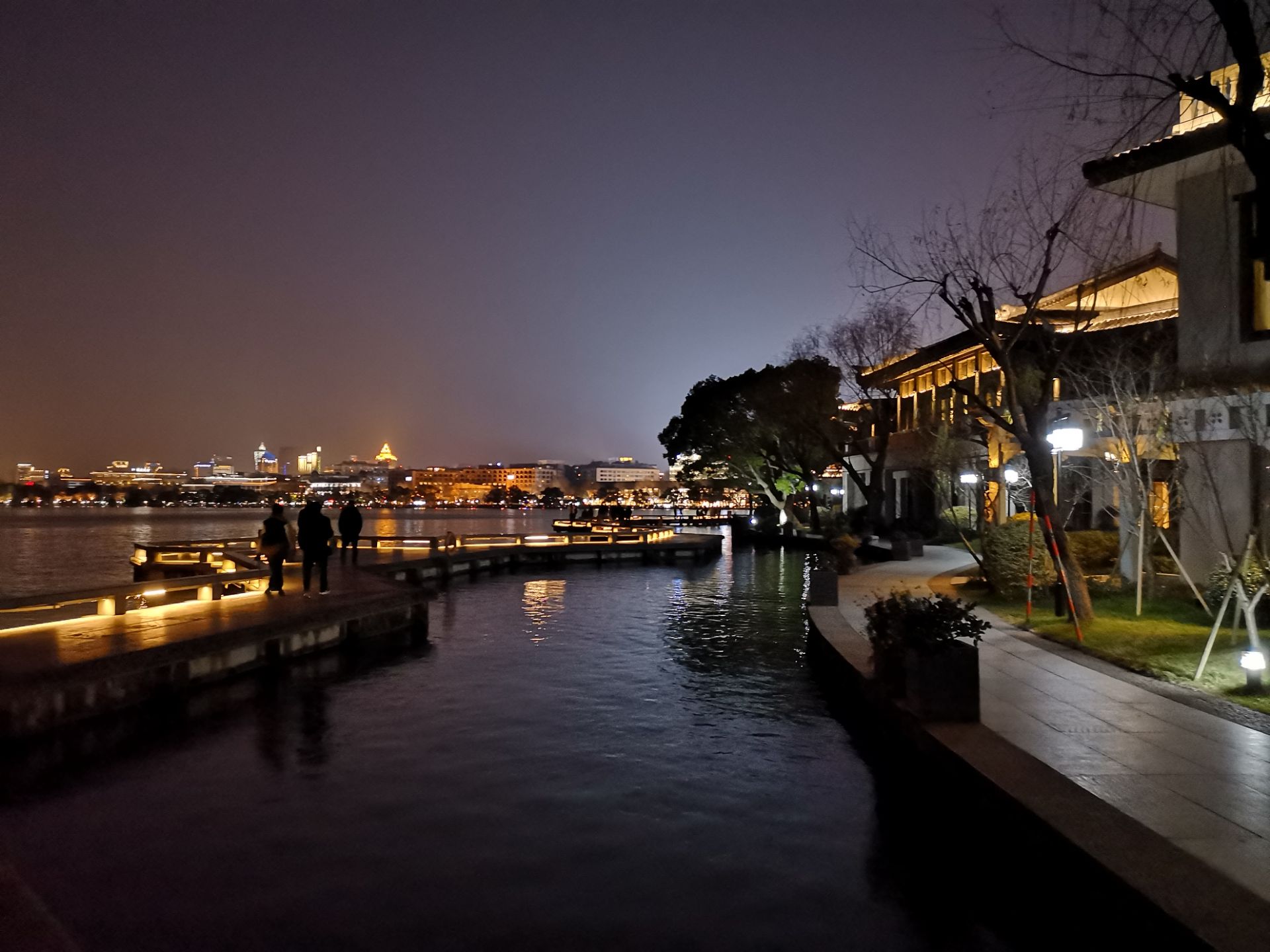 大华饭店,赏西湖美景,赏大华美食.