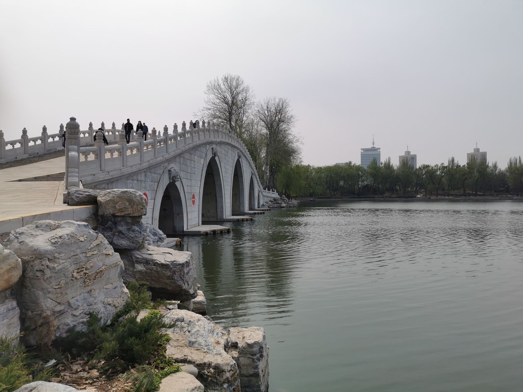 【携程攻略】北京玉渊潭公园景点,昨天才去的玉渊潭公园,说是樱花开了