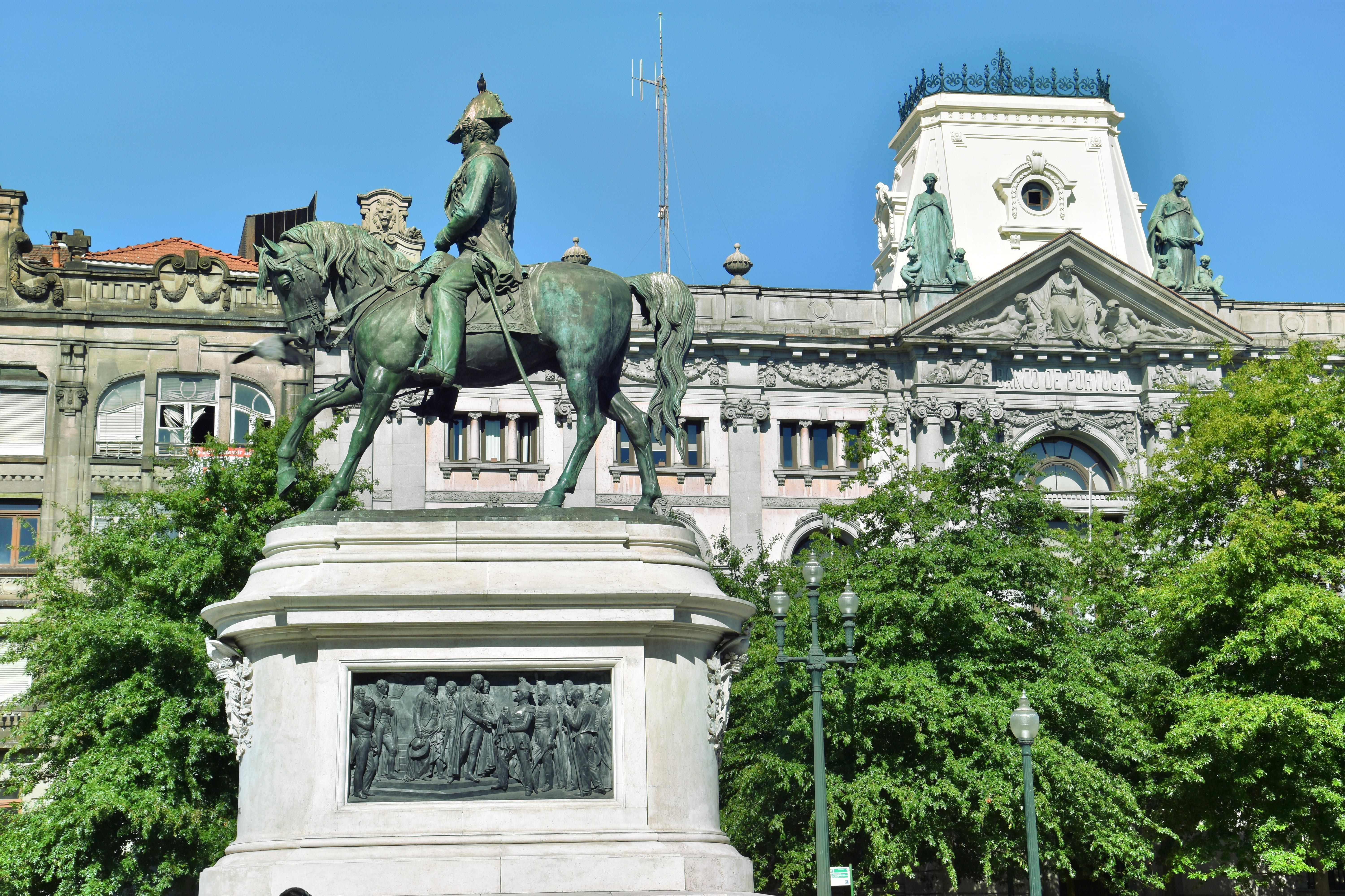 波尔图the newspaper vendor statue攻略,波尔图the newspaper vendor