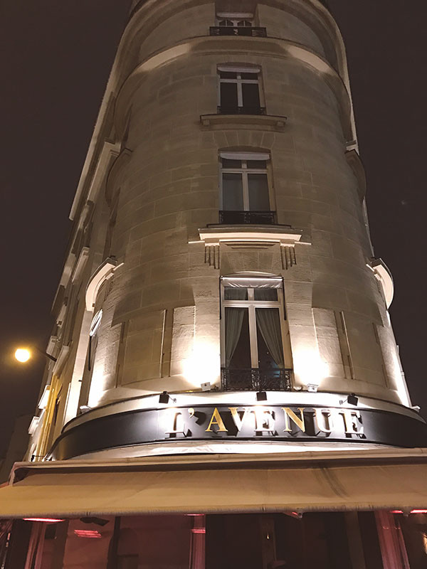 又名加西亚环球游之:法国巴黎的浪漫是一个传说