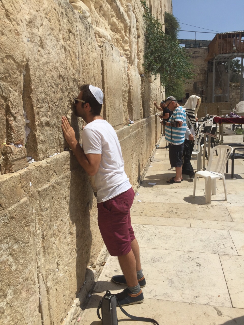 【携程攻略】耶路撒冷哭墙景点,犹太人的圣地,也是允许外人进入,但要