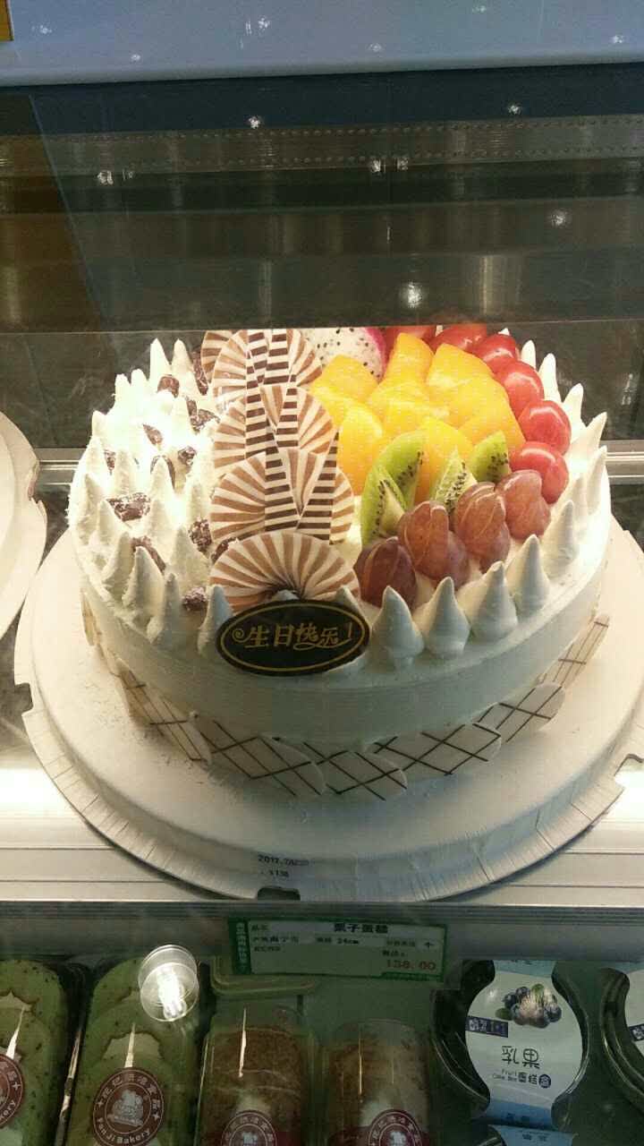 2022范记饼屋(中泰店)美食餐厅,同事生日都在范记订蛋糕,挺.