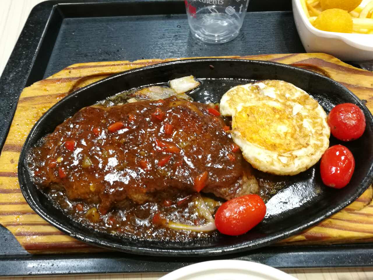 2021乡村基(沙坪坝汉渝路店)美食餐厅,澳洲牛排,感觉还可以,不错.