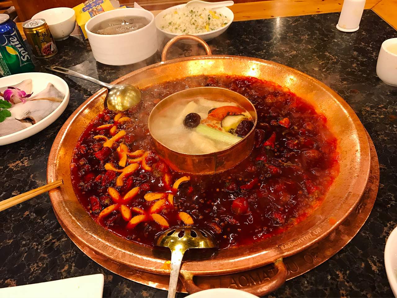 2021老码头火锅(玉林店)美食餐厅,挺好吃,哈哈哈到老远特地跑.