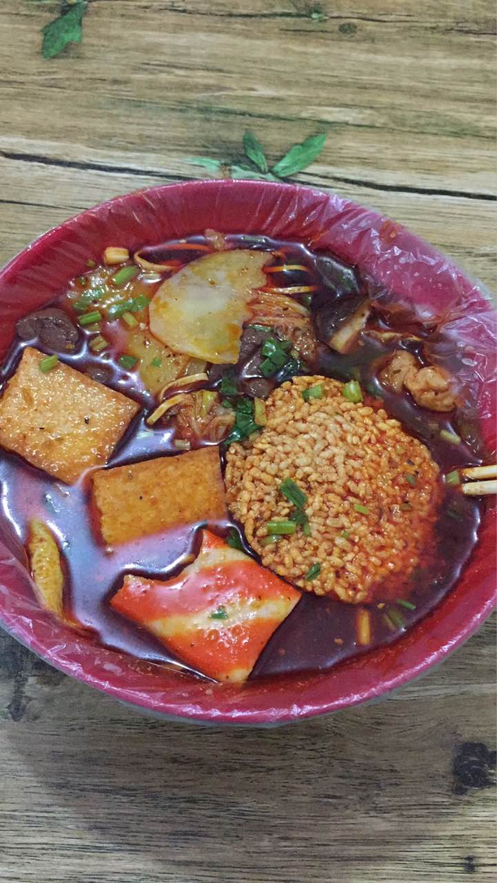 汤李记水哥麻辣烫