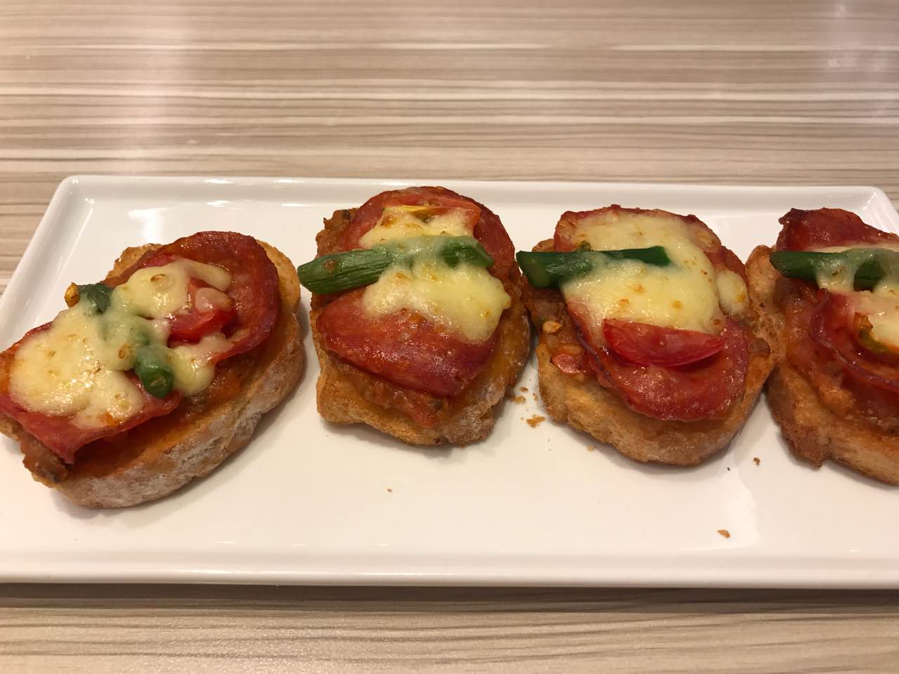 2023必胜客(宜家店)美食餐厅,岩烧鸡排不错,温度很棒,口.