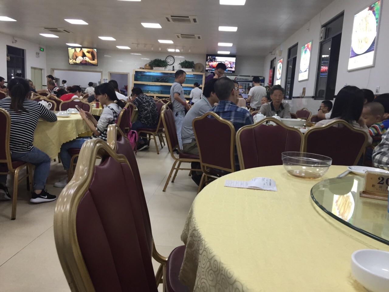 龙洞大鸿图湛江鸡饭店图片