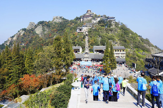 探秘黃陂木蘭山 登山,徒步顯英姿