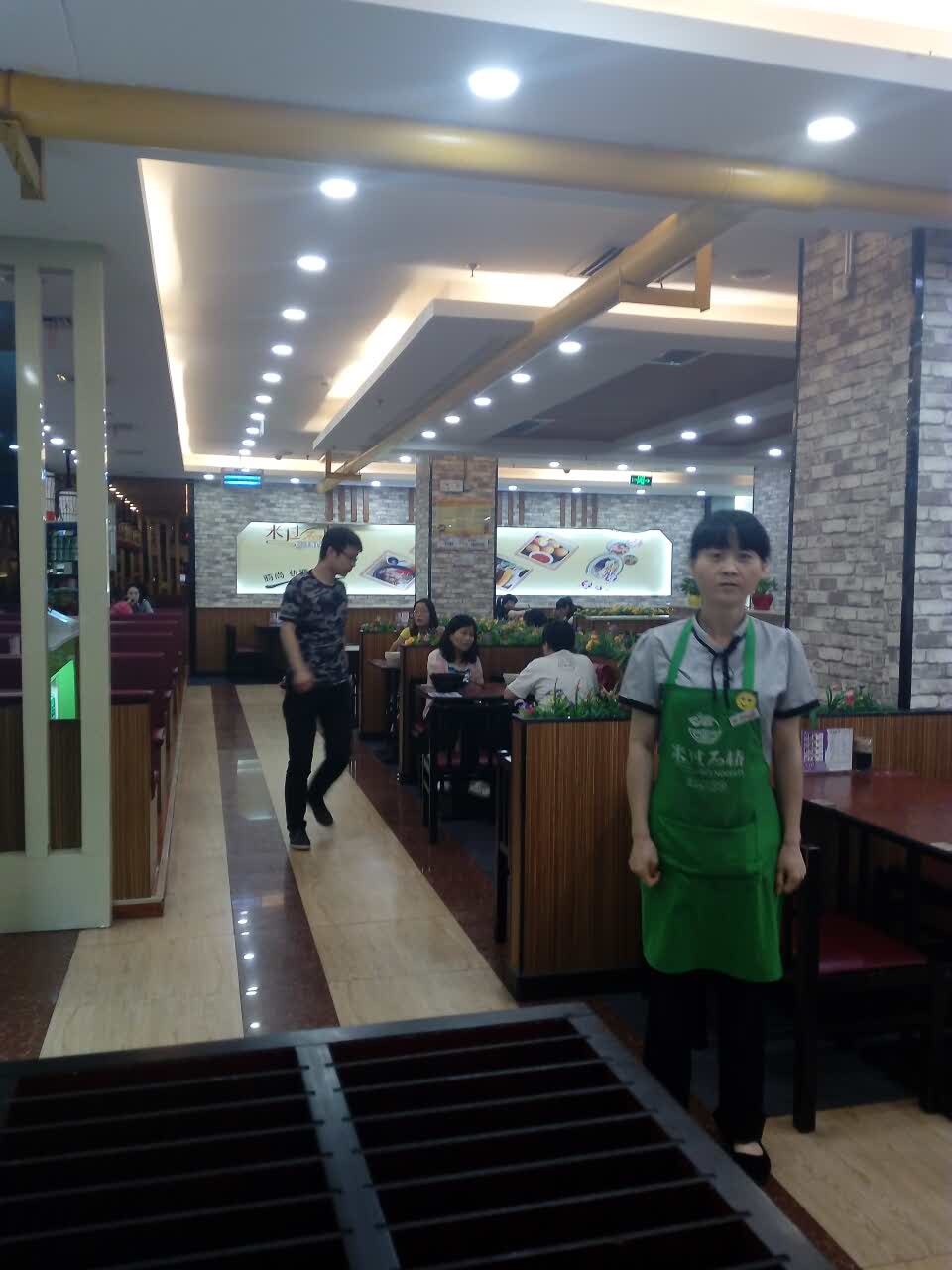 米过石桥过桥米线