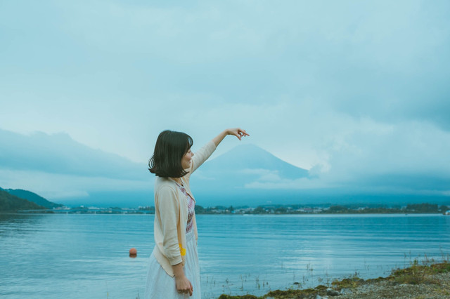 裴小咩日本行 伊豆温泉之旅 河口湖看富士山 繁华东京与最好吃的寿喜烧 携程氢气球