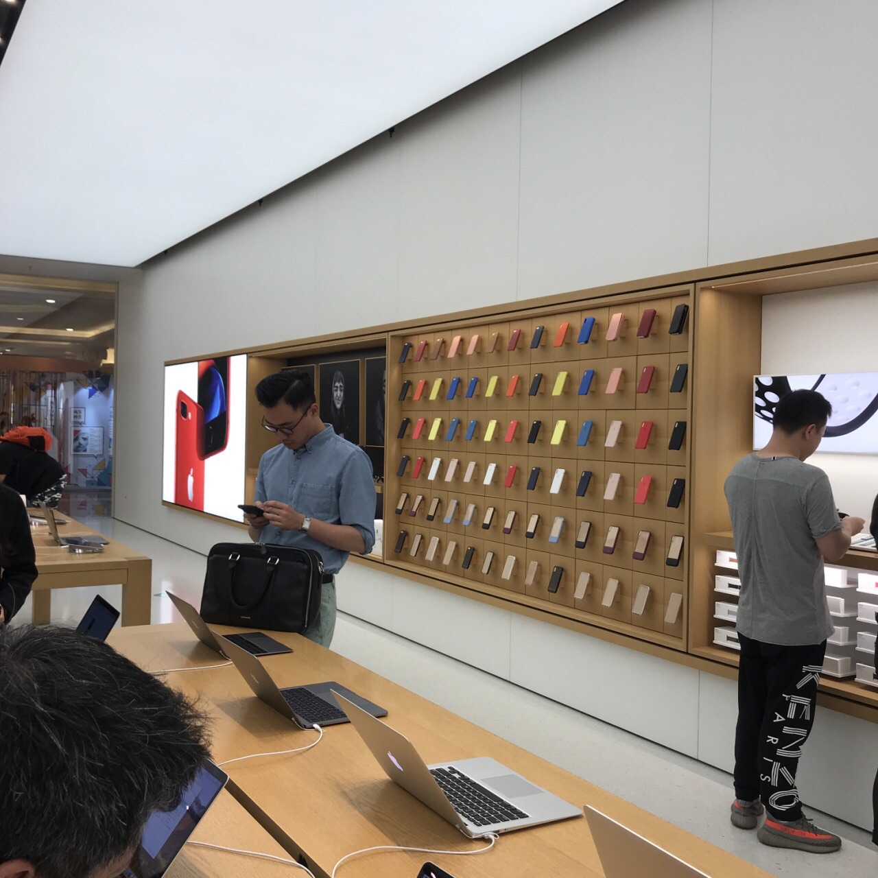 【携程攻略】上海apple store 苹果零售店(环球港店)购物,环球港也有