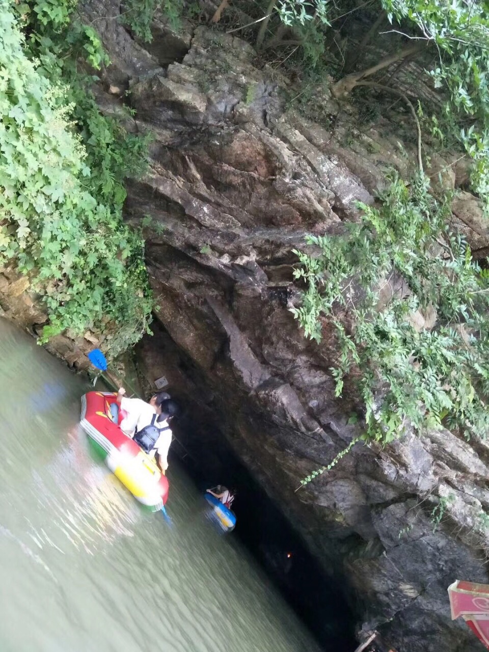 张公洞地下河图片