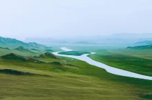 新疆·九曲十八弯 开都河是新疆著名的内陆河，在巴音布鲁克草原曲折蜿蜒流淌，形成九曲十八弯奇景。虽然天