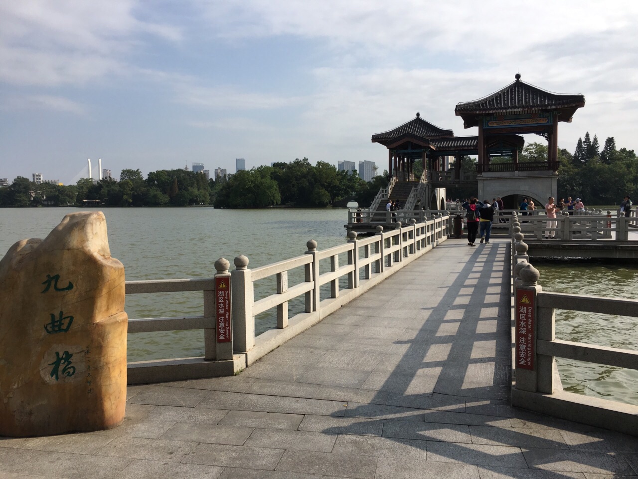 九曲桥与湖心亭｜述说40年黄浦变迁，快来分享你的故事！_上海