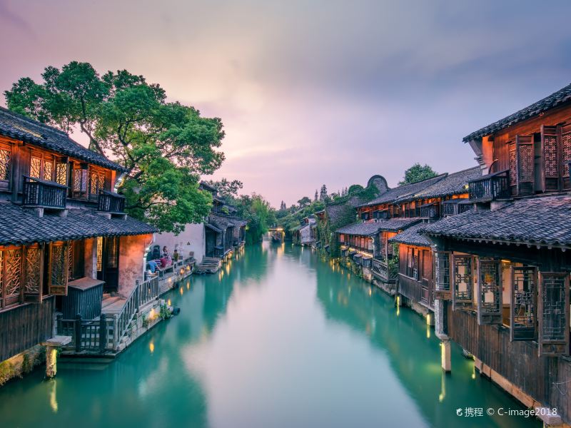 古镇流动人口_古镇风景速写(3)