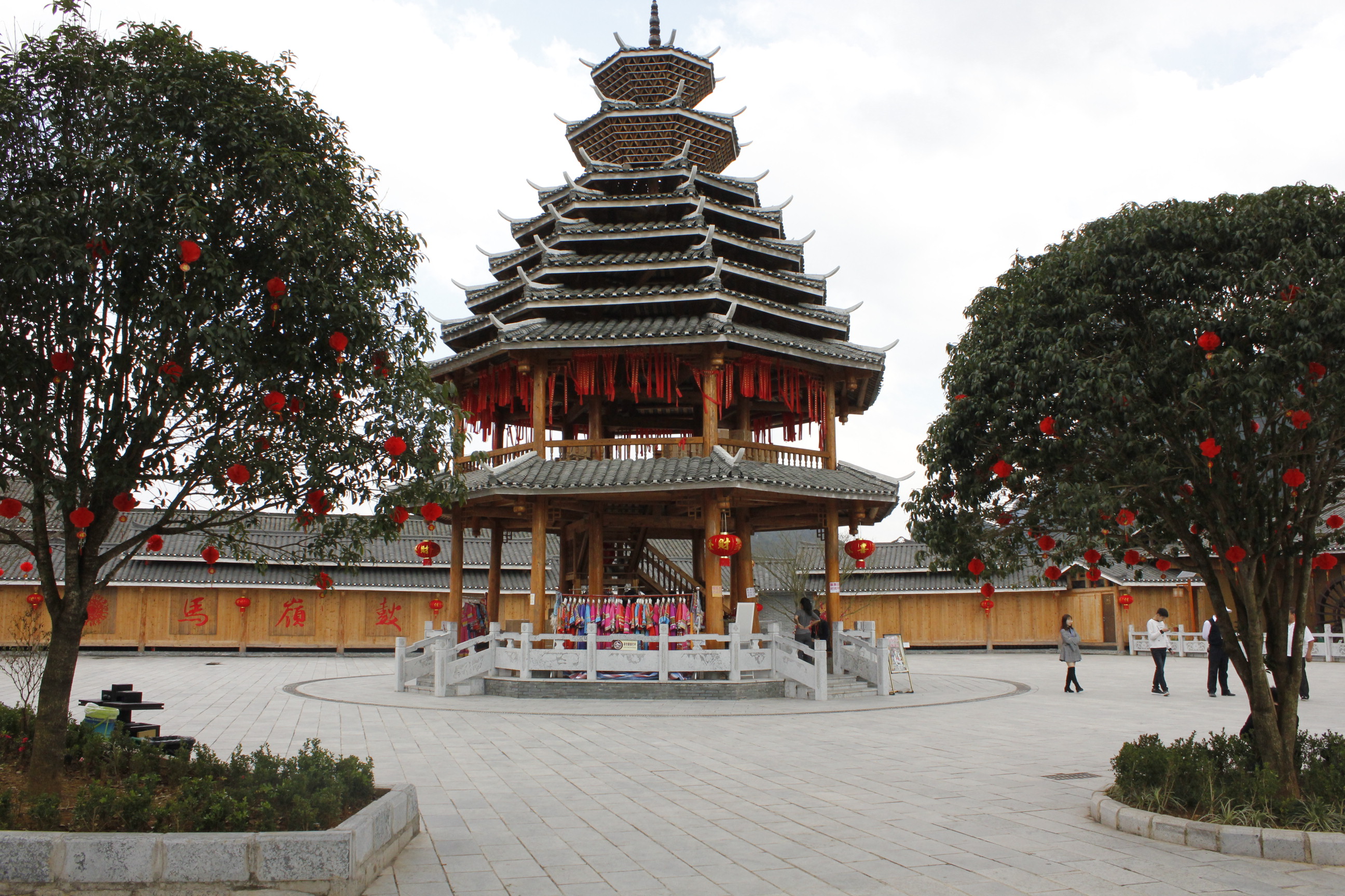 建议游览2小时 来桂林旅游几天看到的都是山水,这个鼓