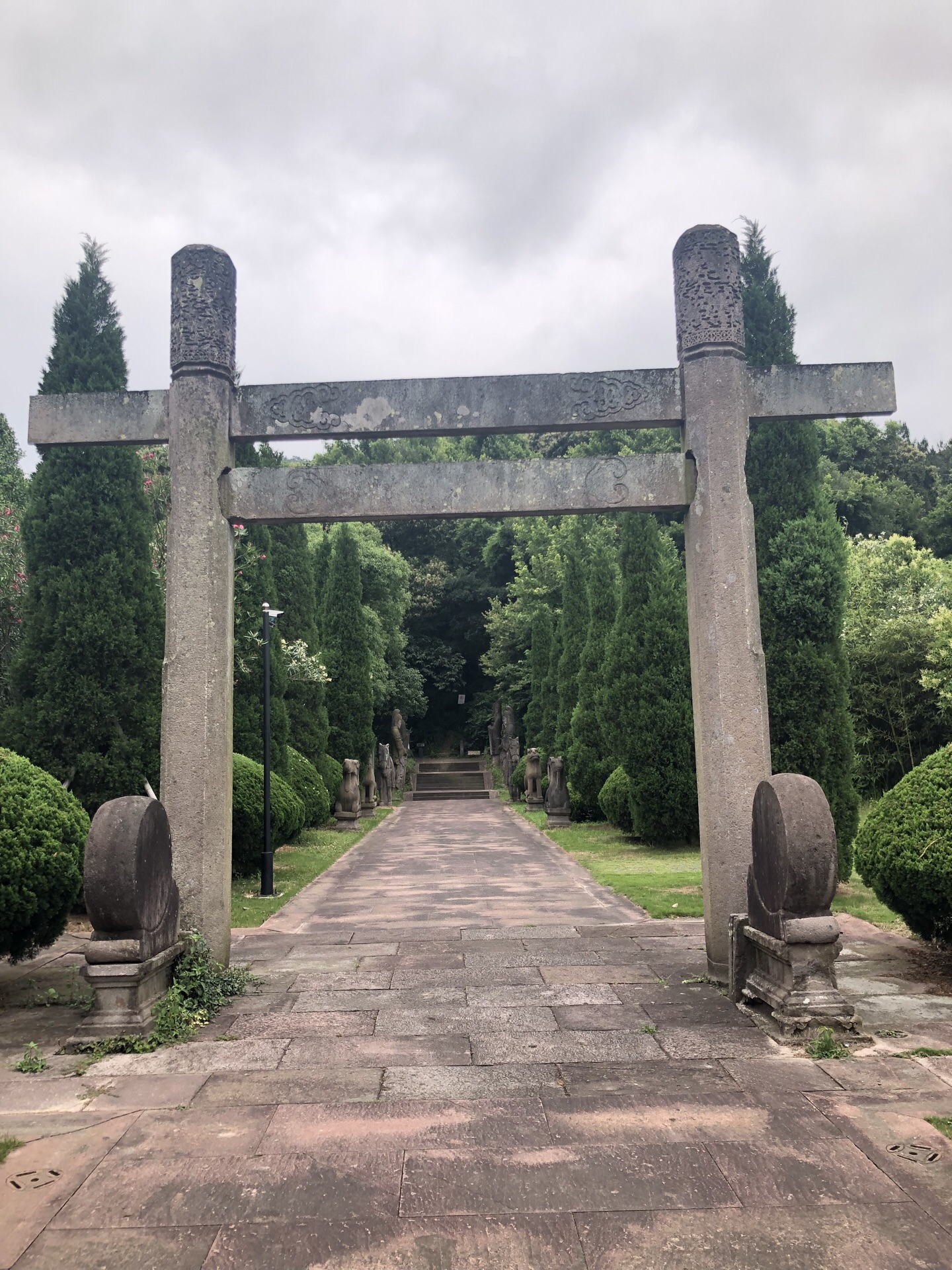 南宋石刻遗址公园the stone carving relic park of the southern